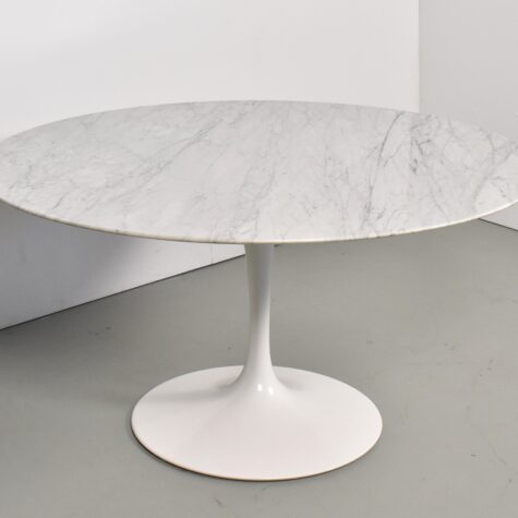 marble table knoll